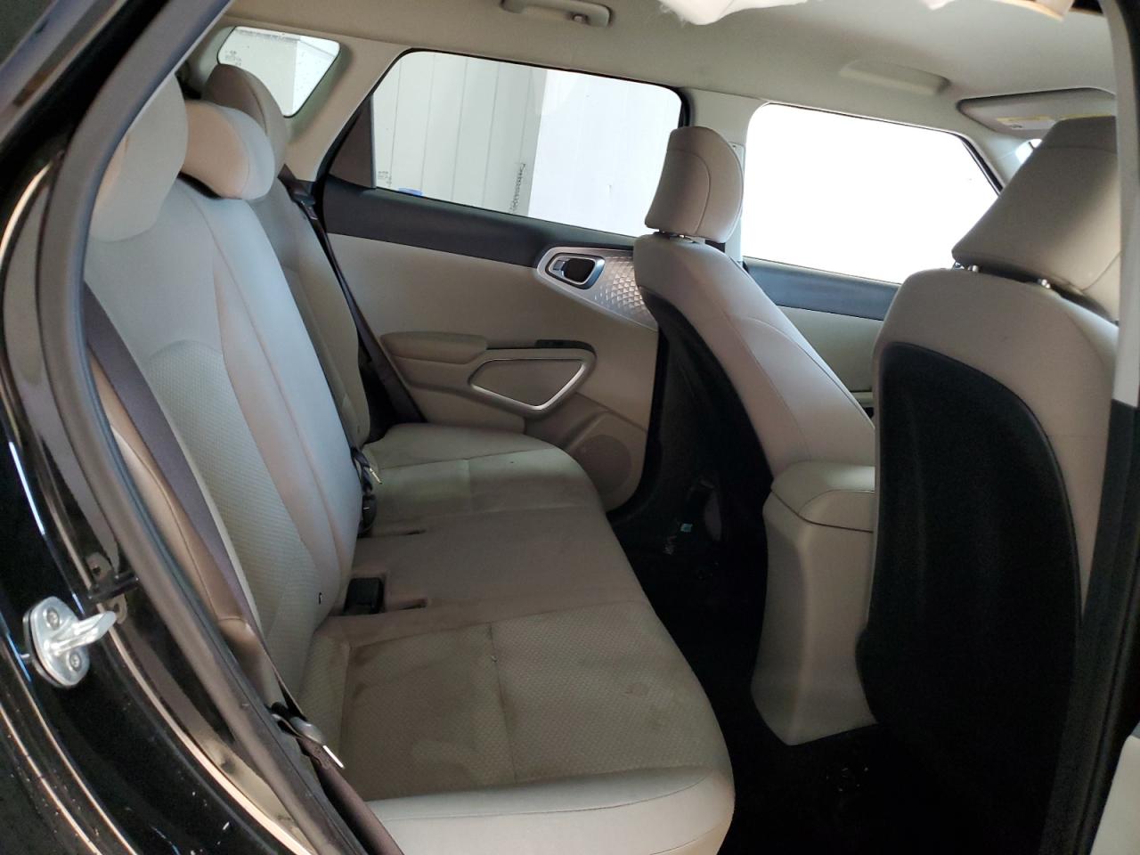 KNDJ23AU1L7726608 2020 Kia Soul Lx