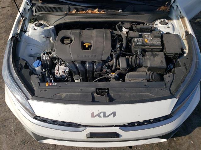 3KPF24AD9PE664683 Kia Forte LX 11