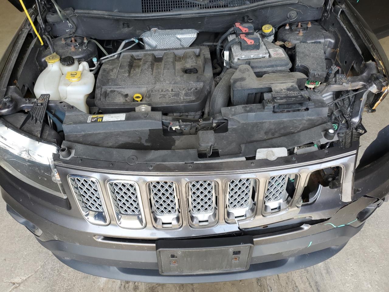 1C4NJDEB0GD776300 2016 Jeep Compass Latitude