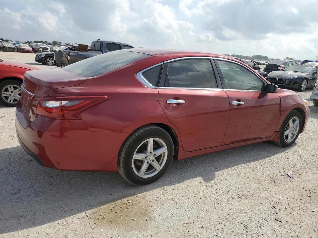 2018 Nissan Altima 2.5 vin: 1N4AL3AP6JC280621