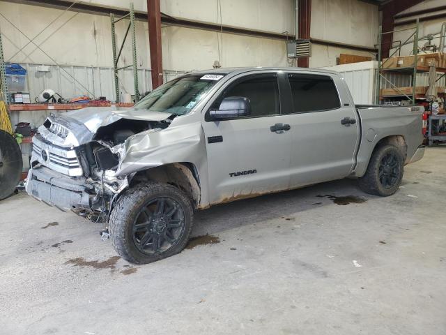 2017 TOYOTA TUNDRA CREWMAX SR5 2017