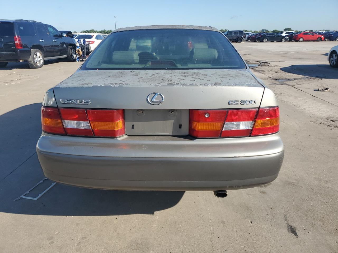 JT8BF28G3X0163206 1999 Lexus Es 300