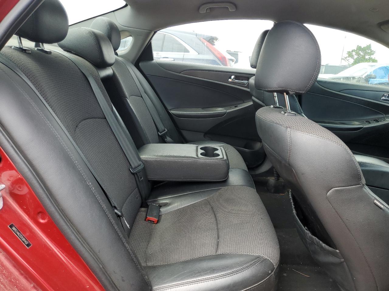 5NPEC4AC2CH391432 2012 Hyundai Sonata Se