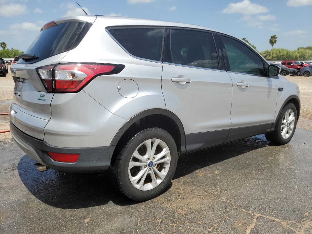 2017 Ford Escape Se vin: 1FMCU0GD4HUE01061