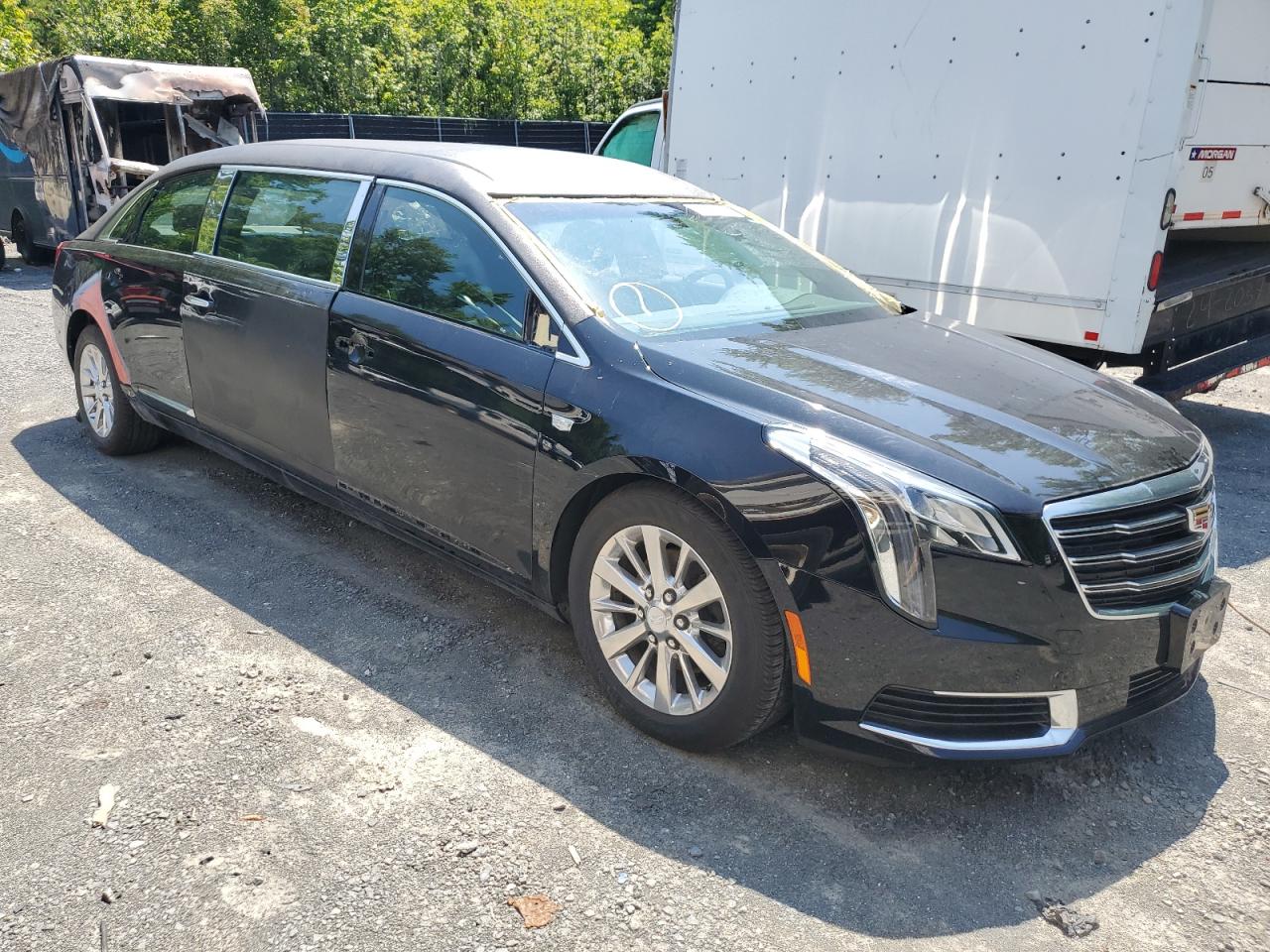 2GEXG6U30J9550024 2018 Cadillac Xts Limousine