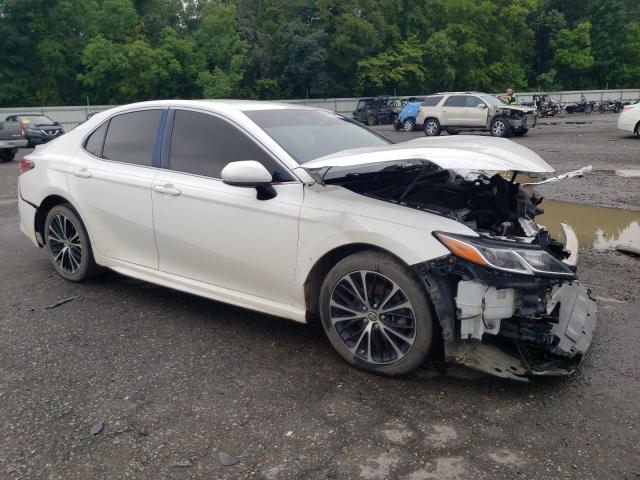 VIN JTNB11HK2J3025950 2018 Toyota Camry, L no.4