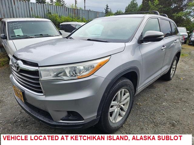 VIN 5TDZKRFH3ES012327 2014 Toyota Highlander, LE no.1