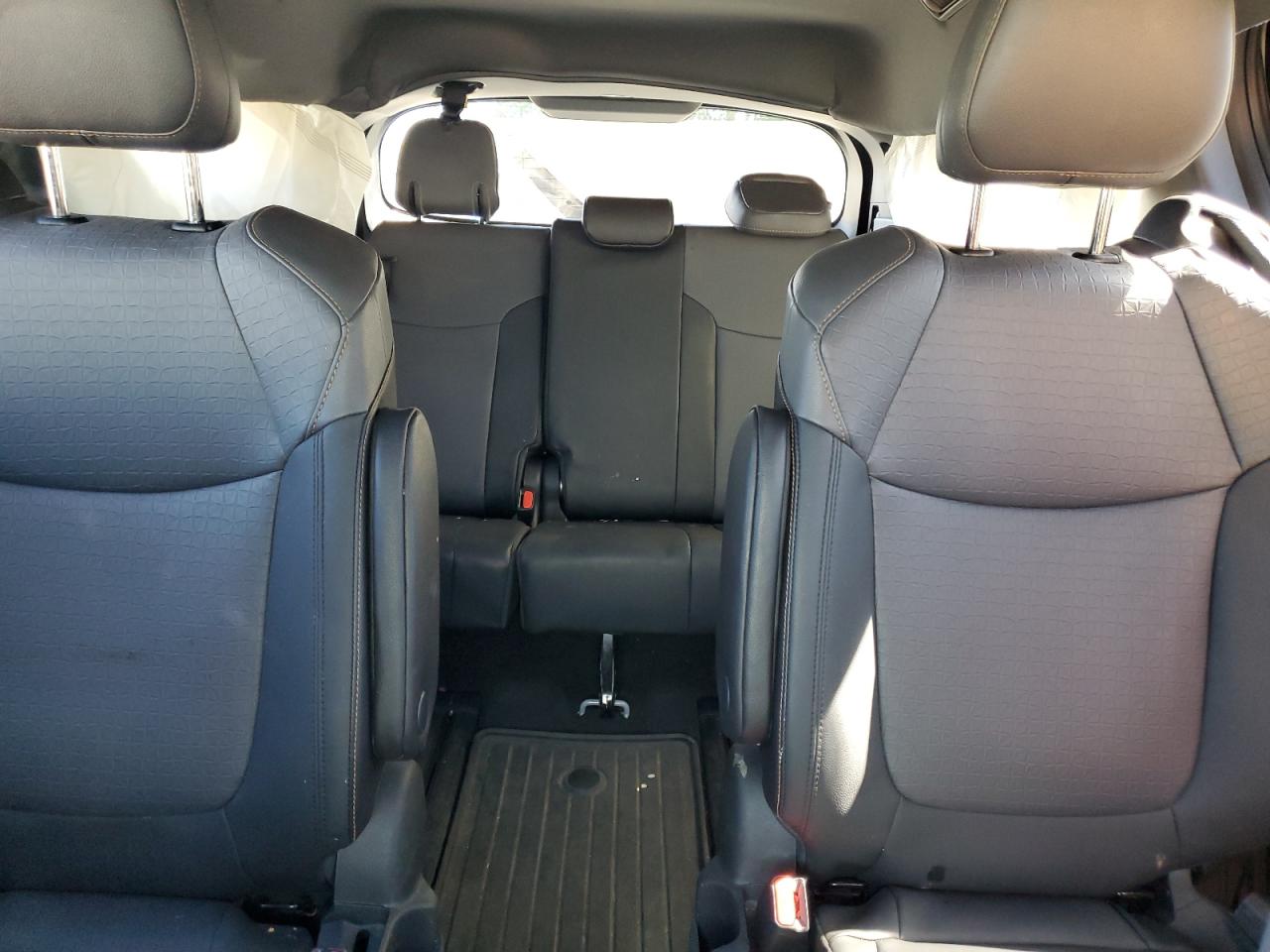 5TDASKFC2NS048244 2022 Toyota Sienna Xle