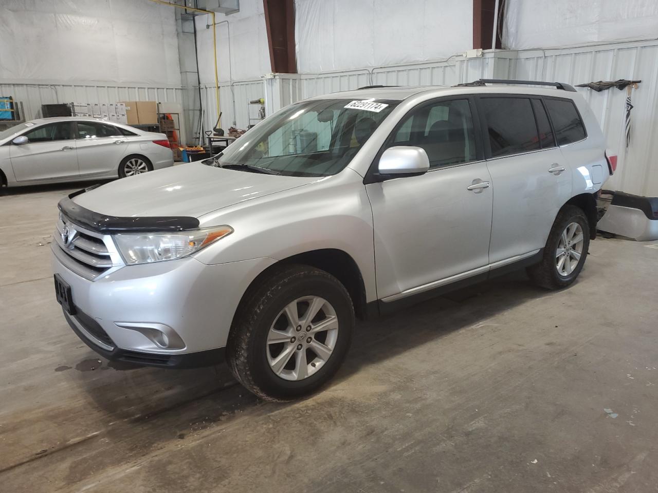 5TDBK3EH8DS177840 2013 Toyota Highlander Base