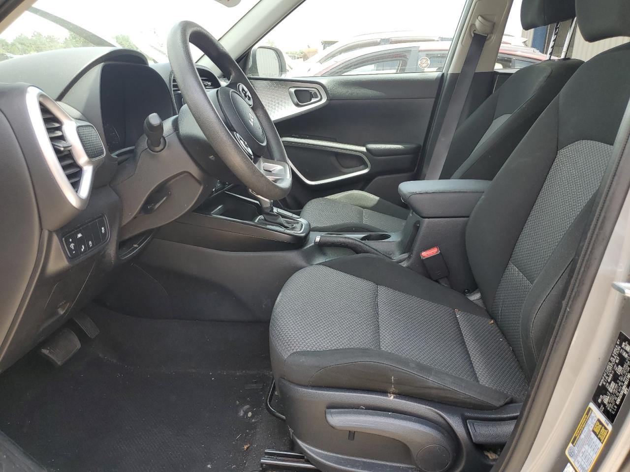 KNDJ23AU9N7811781 2022 Kia Soul Lx