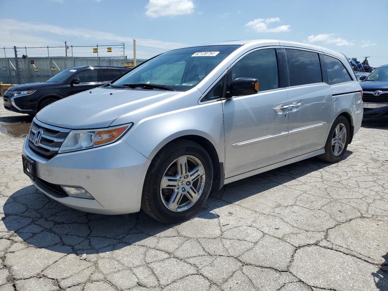 Lot #2906910783 2011 HONDA ODYSSEY TO