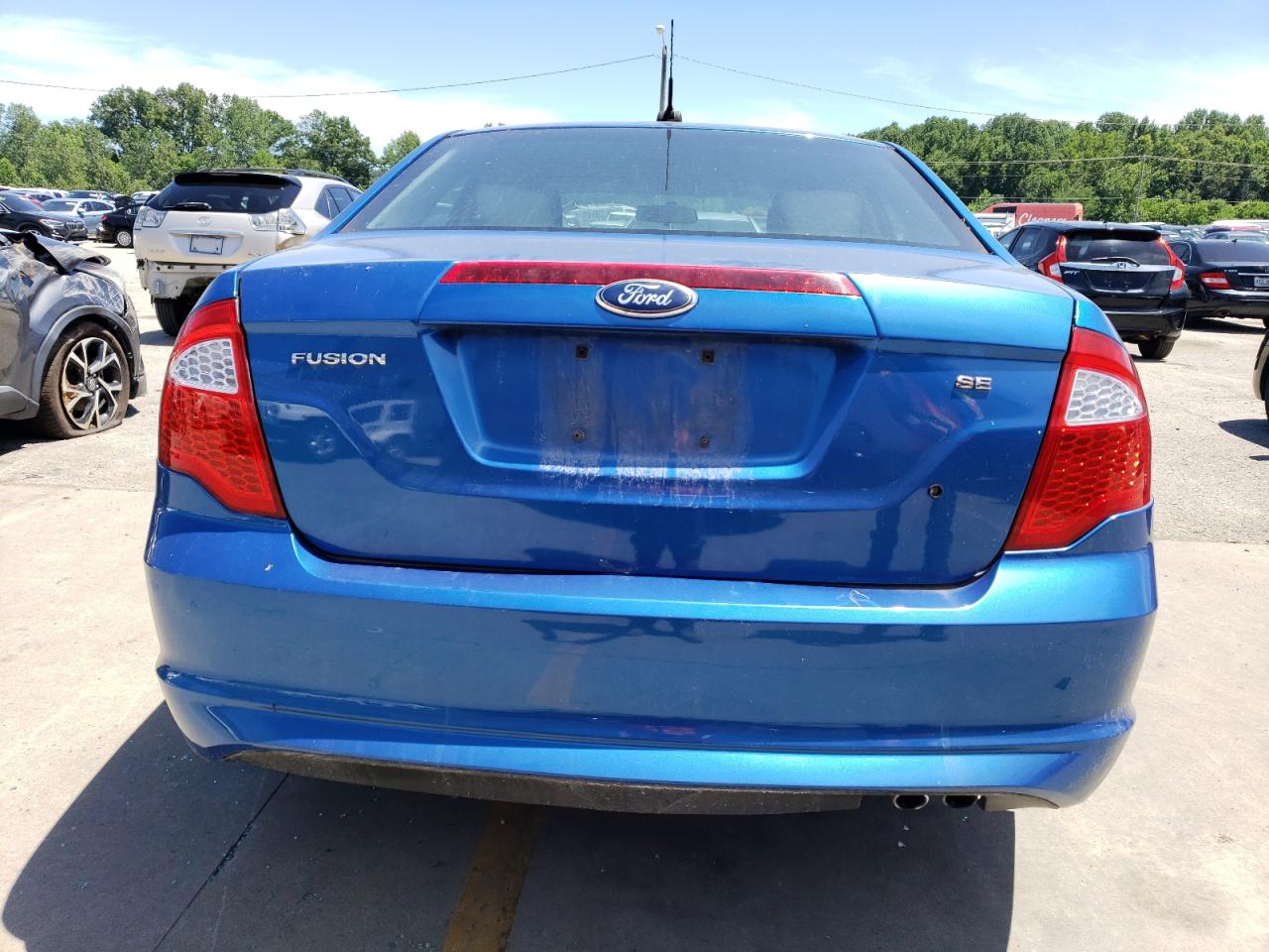 3FAHP0HAXBR132980 2011 Ford Fusion Se