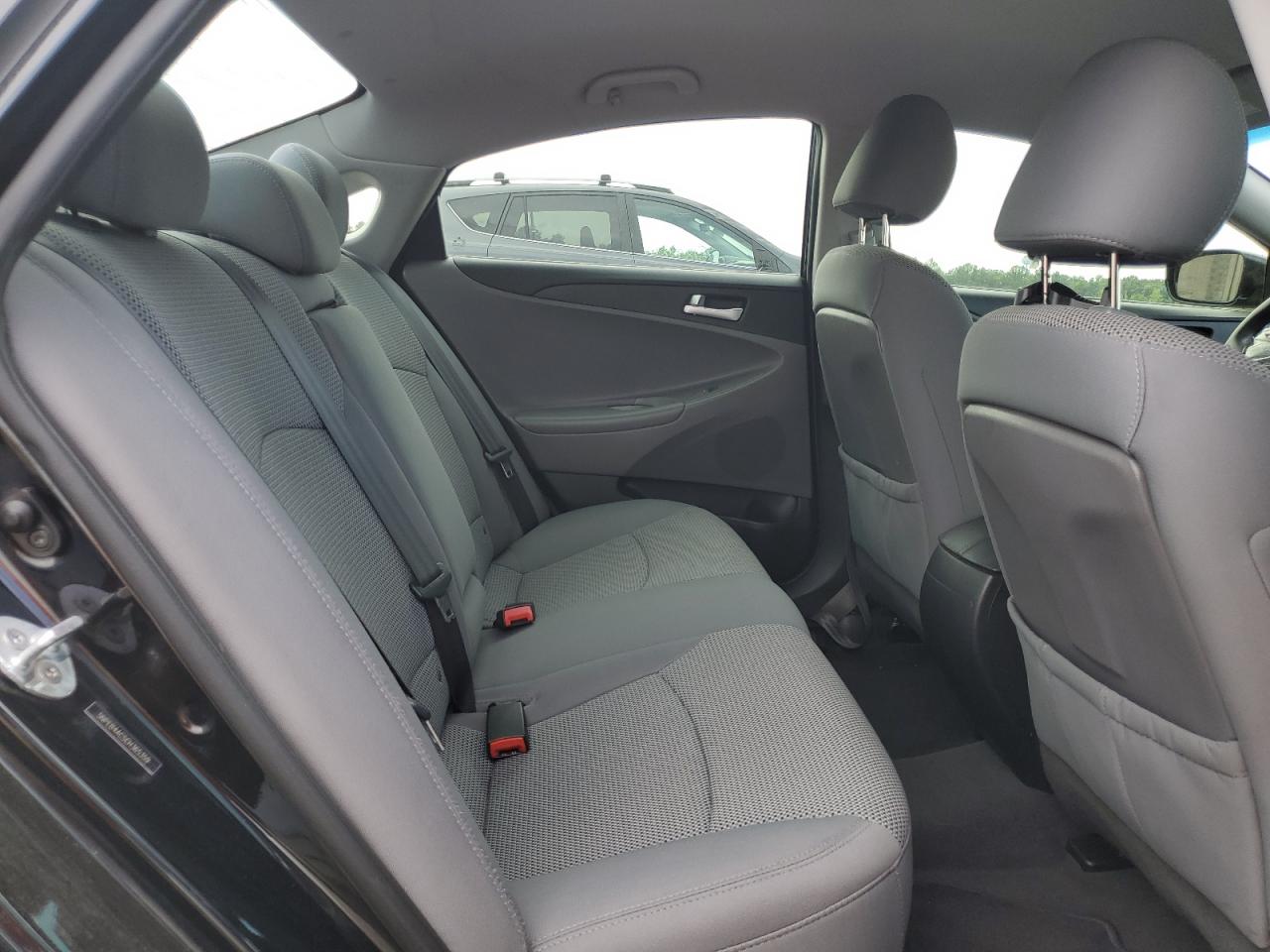 5NPEB4AC5CH365359 2012 Hyundai Sonata Gls