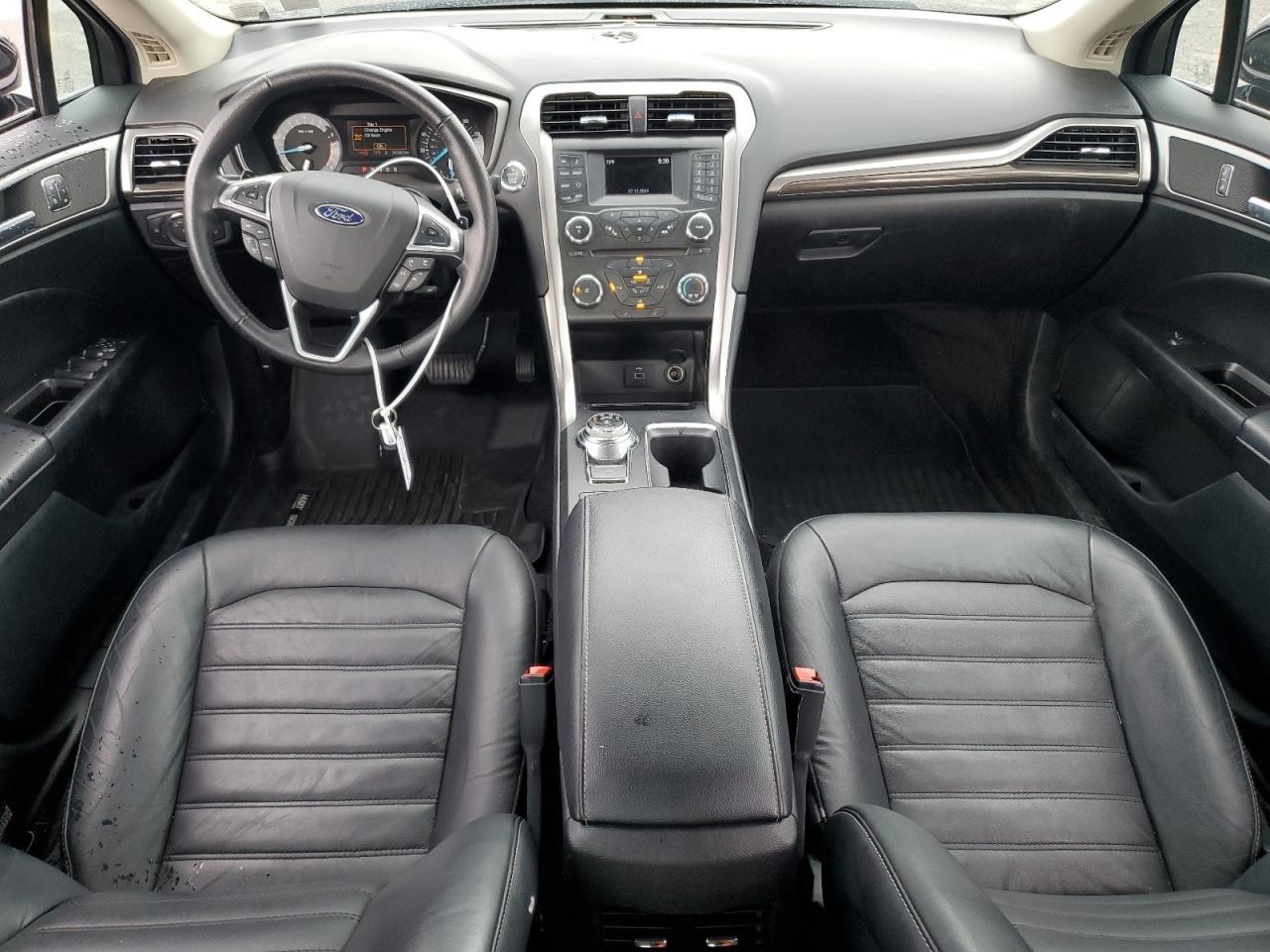 3FA6P0T96HR136411 2017 Ford Fusion Se