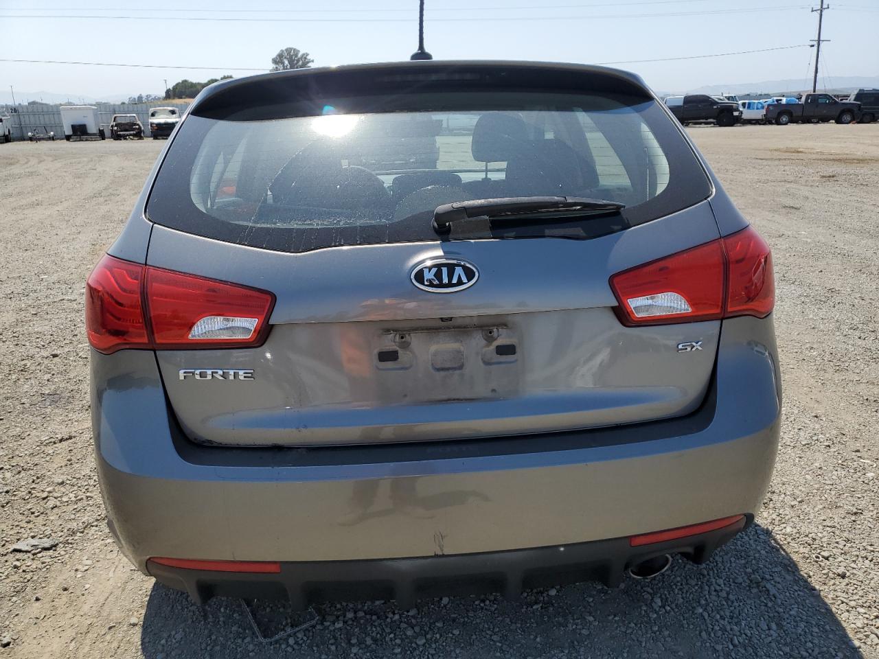 KNAFW5A3XC5621703 2012 Kia Forte Sx