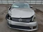 VOLKSWAGEN PASSAT S photo