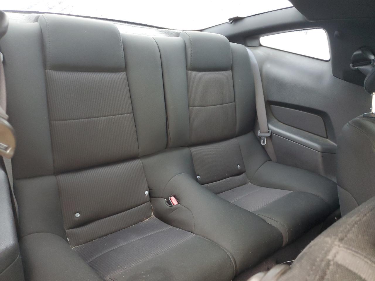 1ZVBP8AN9A5145049 2010 Ford Mustang