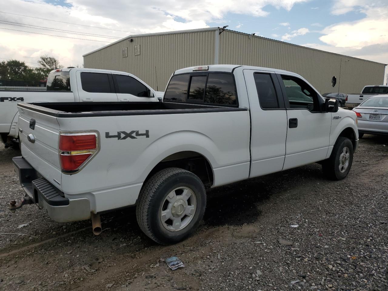 2013 Ford F150 Super Cab vin: 1FTFX1EF6DKF11716