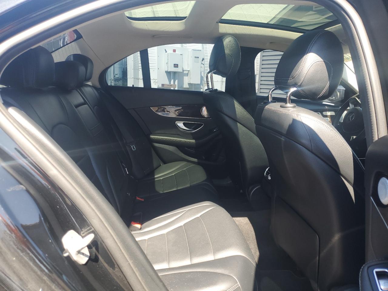 55SWF4KB5GU145107 2016 Mercedes-Benz C 300 4Matic