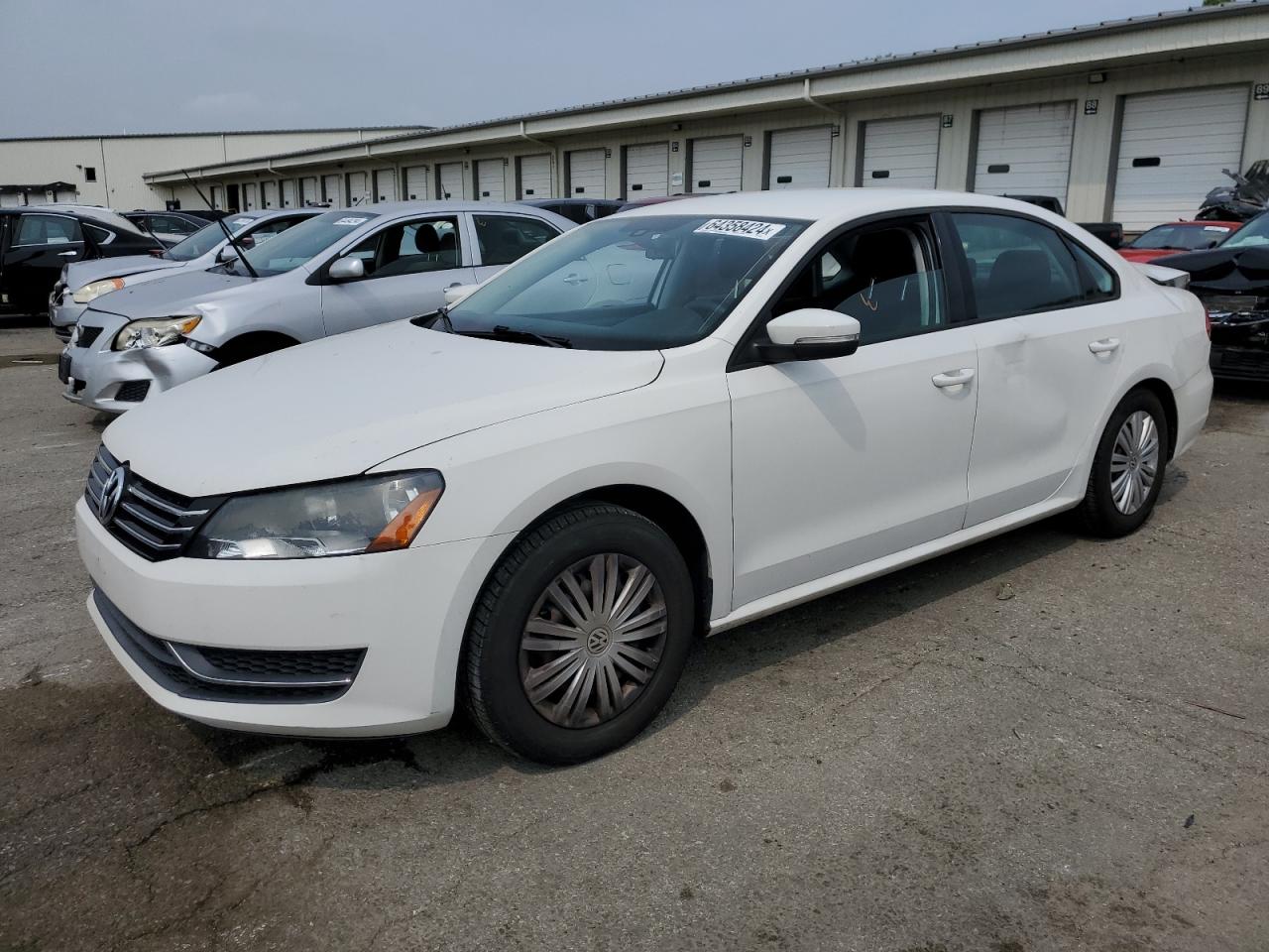 Lot #2756542740 2015 VOLKSWAGEN PASSAT S