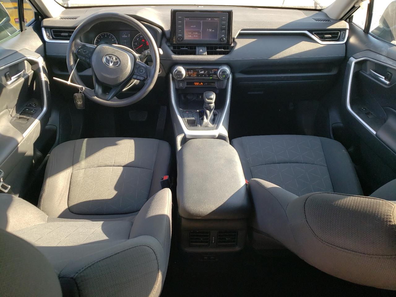 2T3P1RFV6KW042531 2019 Toyota Rav4 Xle