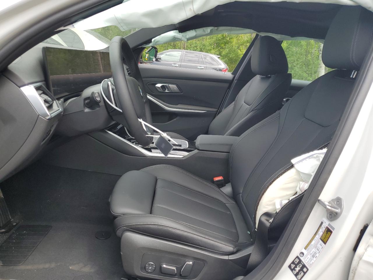 3MW89FF05R8E54215 2024 BMW 330Xi