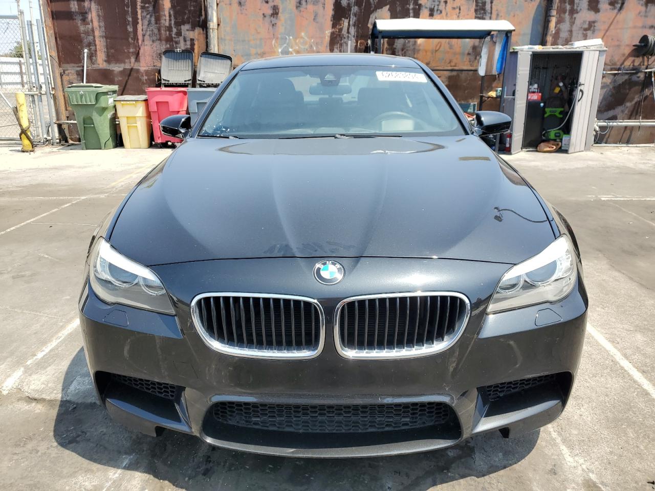 2013 BMW M5 vin: WBSFV9C52DC773069