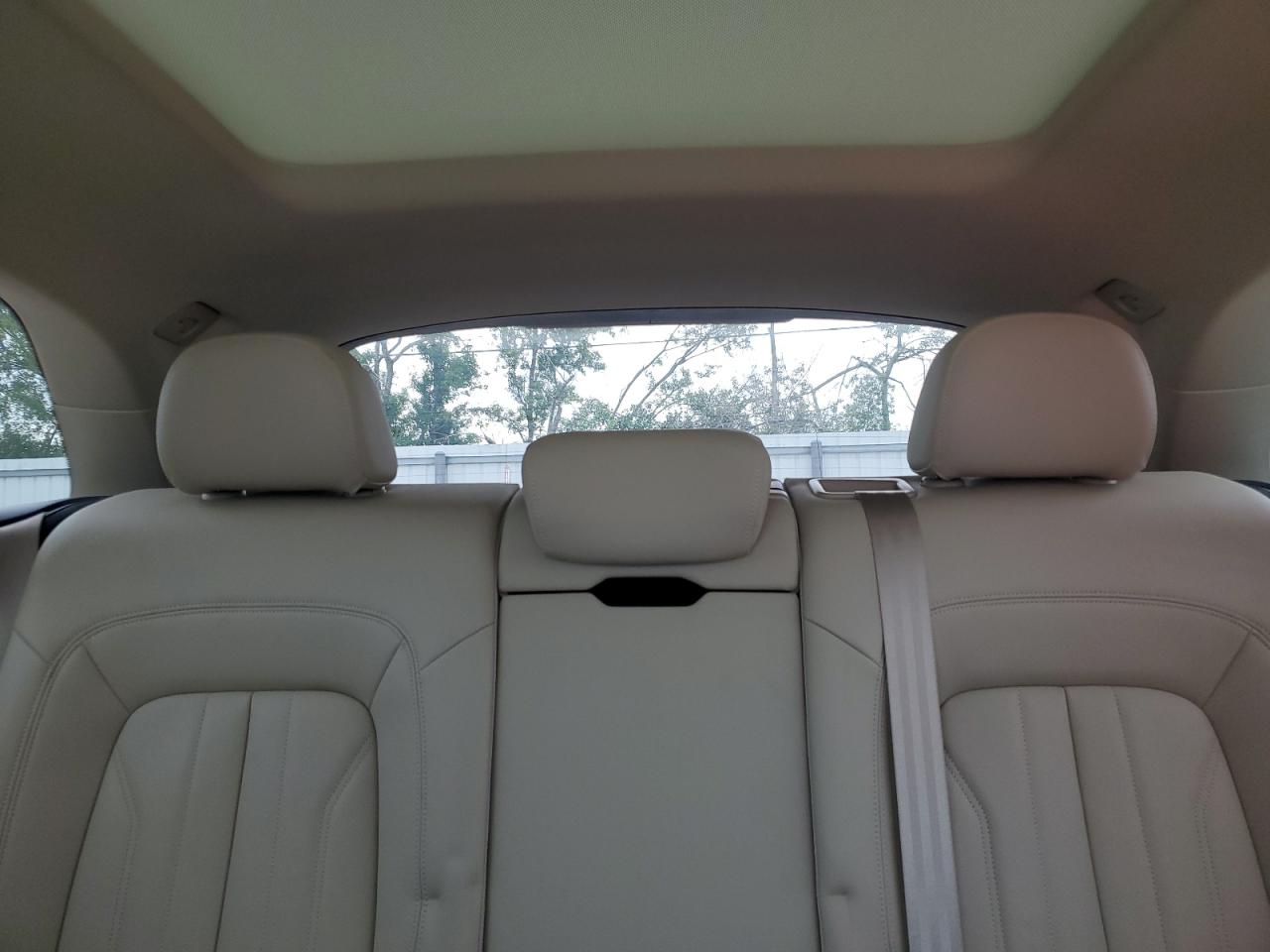 WA1BNAFY9J2227930 2018 Audi Q5 Premium Plus