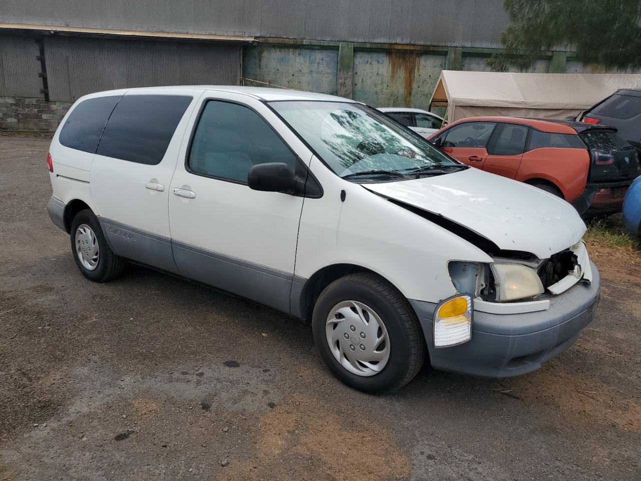 Lot #2821684803 2001 TOYOTA SIENNA CE