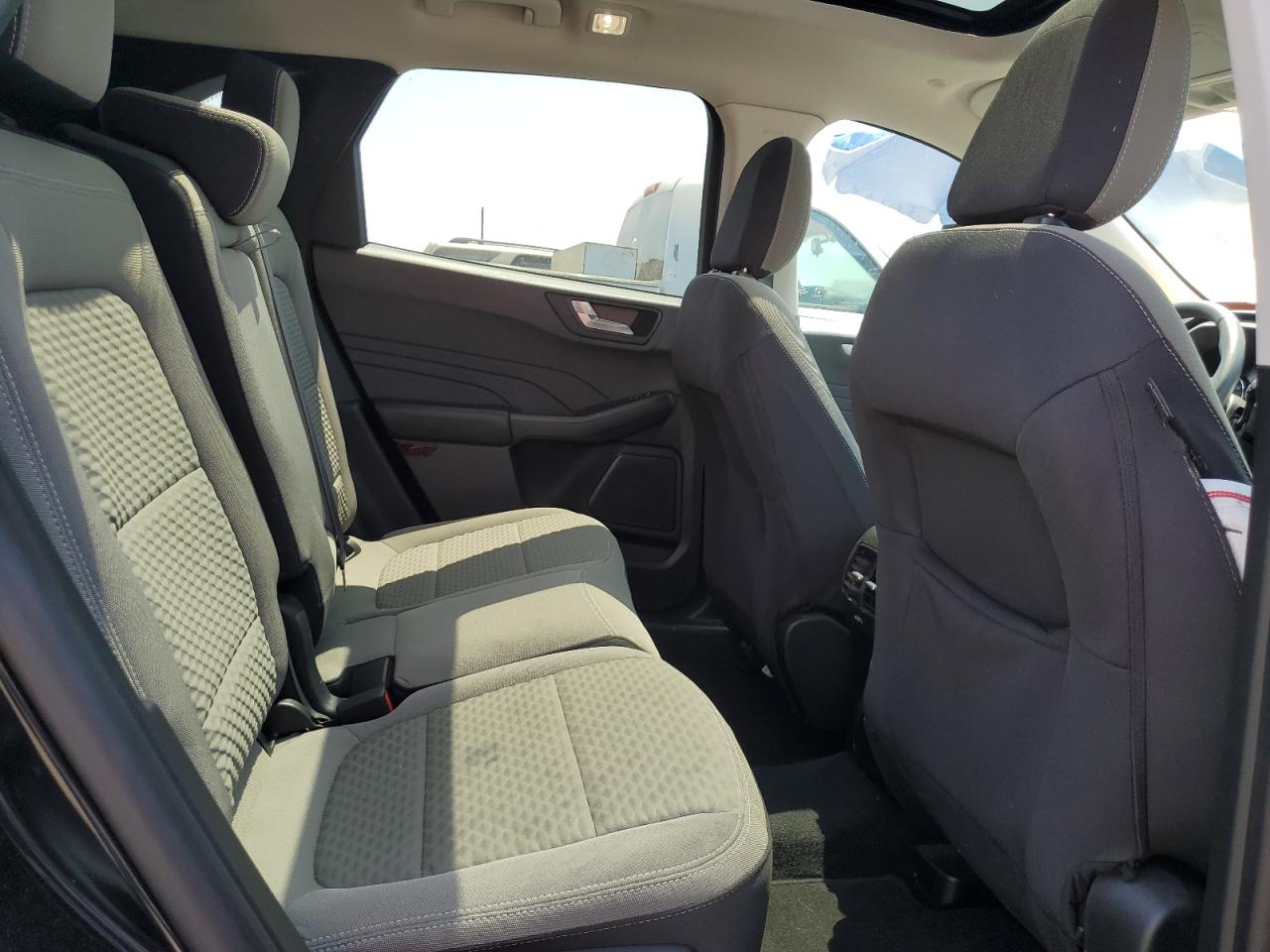 1FMCU0BZ7MUB04802 2021 Ford Escape Se