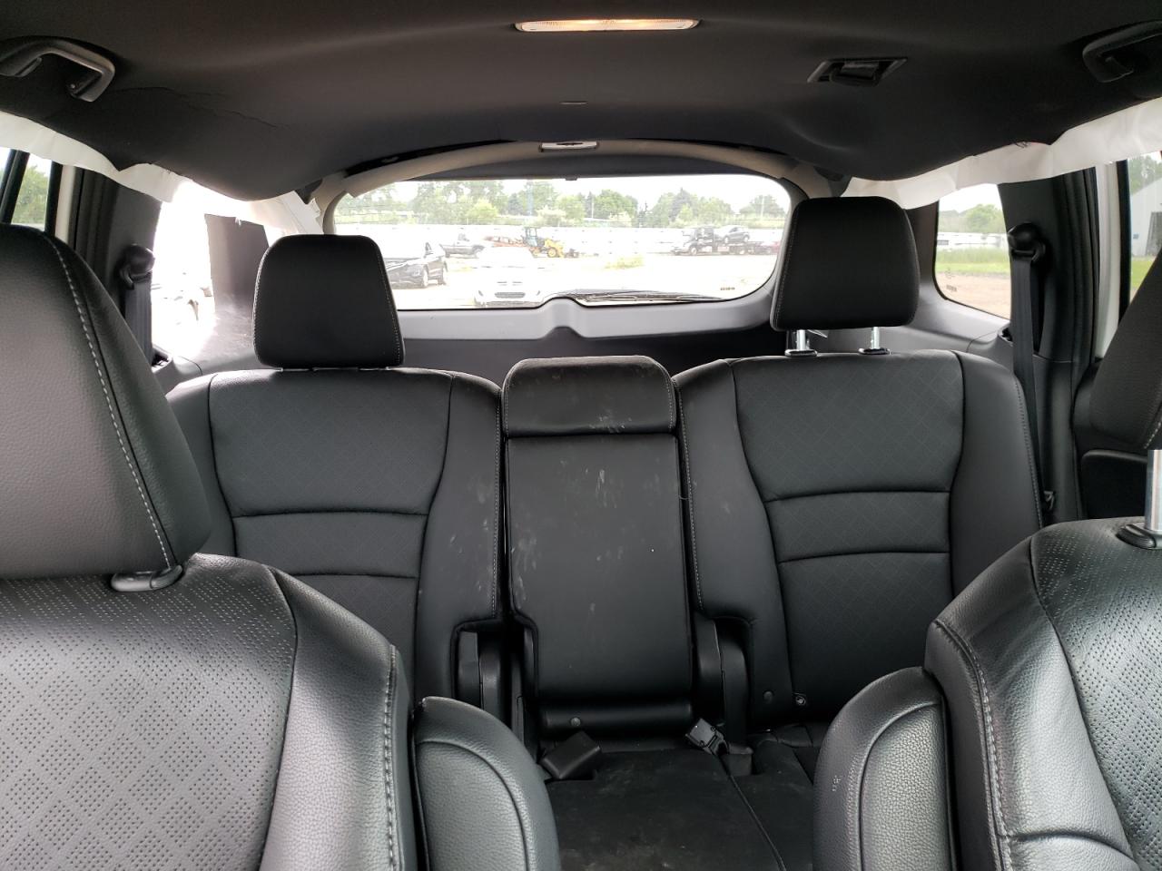 5FNYF8H50KB028708 2019 Honda Passport Exl