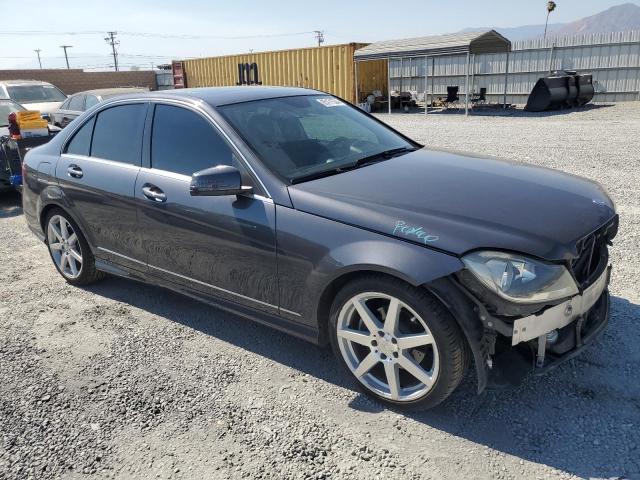 VIN WDDGF4HB2DR255105 2013 Mercedes-Benz C-Class, 250 no.4