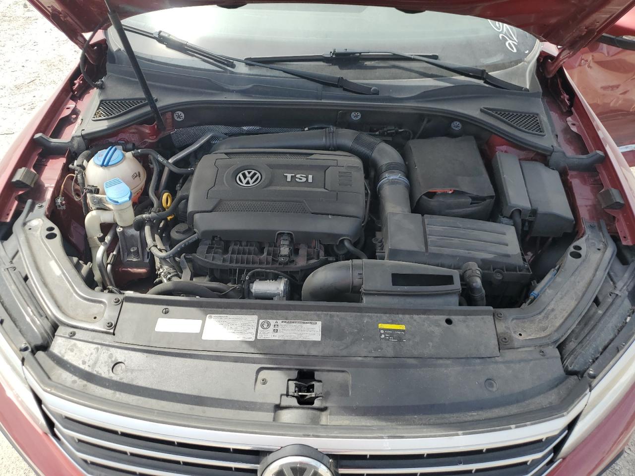 1VWBT7A38HC023857 2017 Volkswagen Passat Se