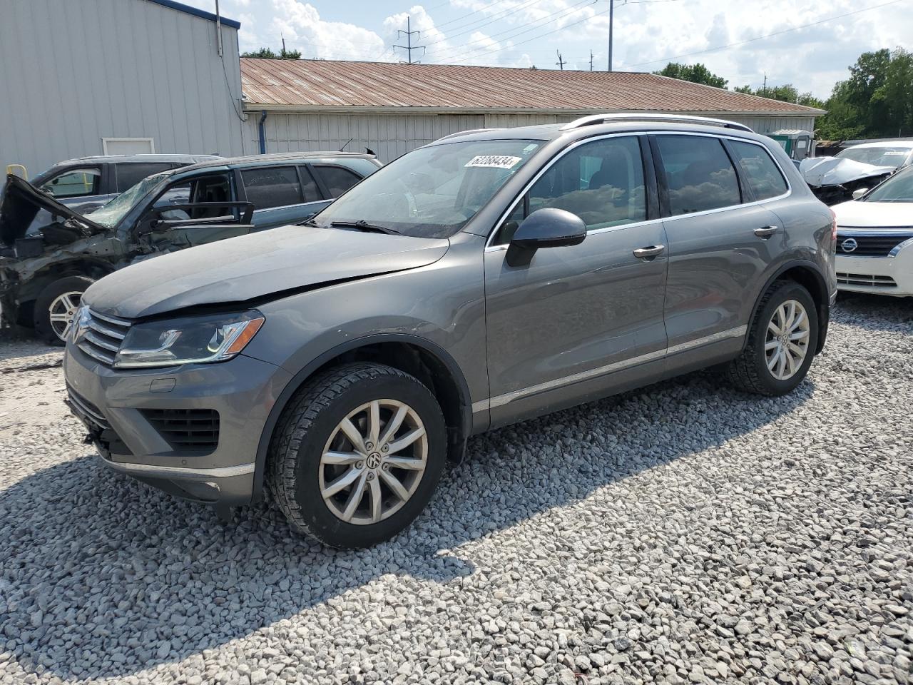 Lot #3029350716 2015 VOLKSWAGEN TOUAREG V6