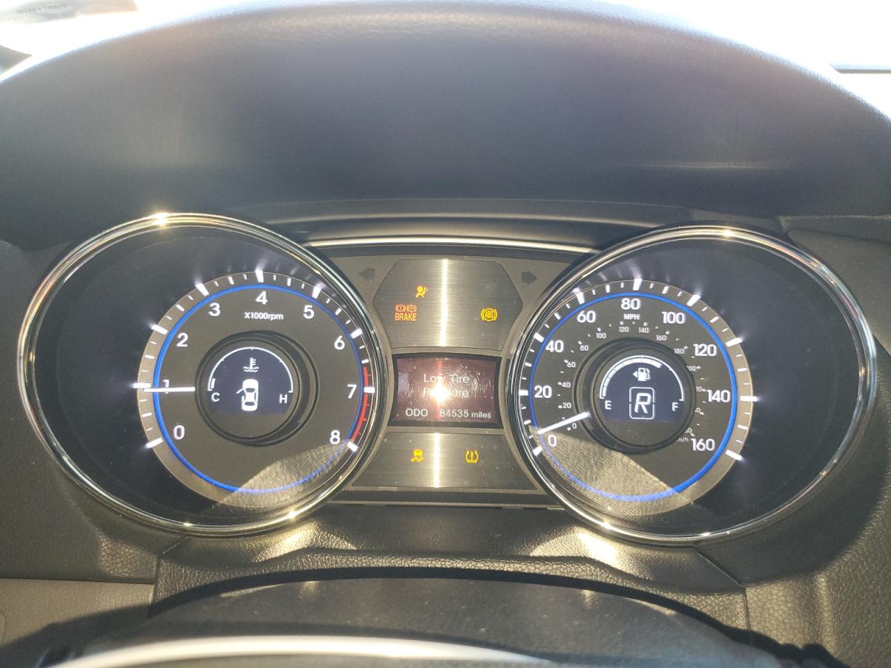 5NPEB4AC0BH054050 2011 Hyundai Sonata Gls