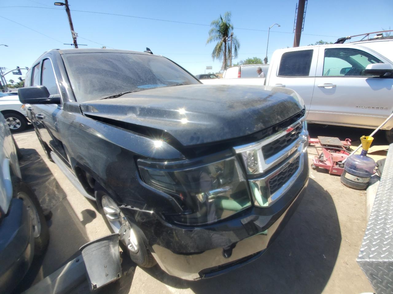 2018 Chevrolet Suburban C1500 Lt vin: 1GNSCHKC4JR365615