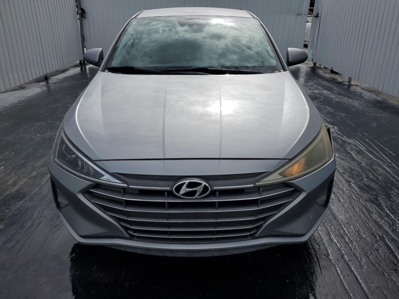 2020 Hyundai Elantra Sel vin: 5NPD84LF6LH611711