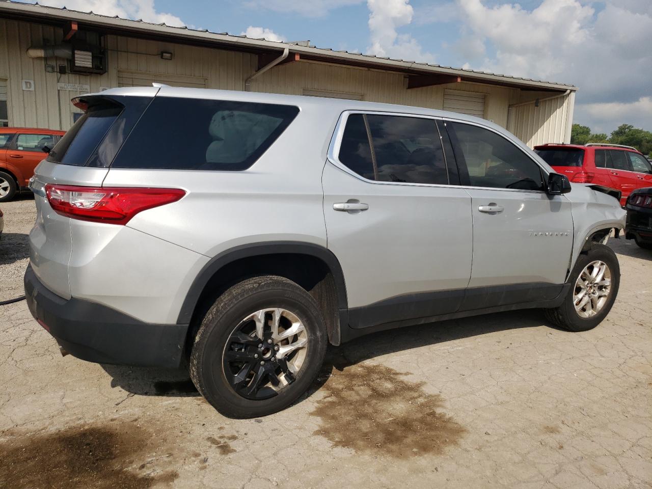 Lot #2905157678 2020 CHEVROLET TRAVERSE L