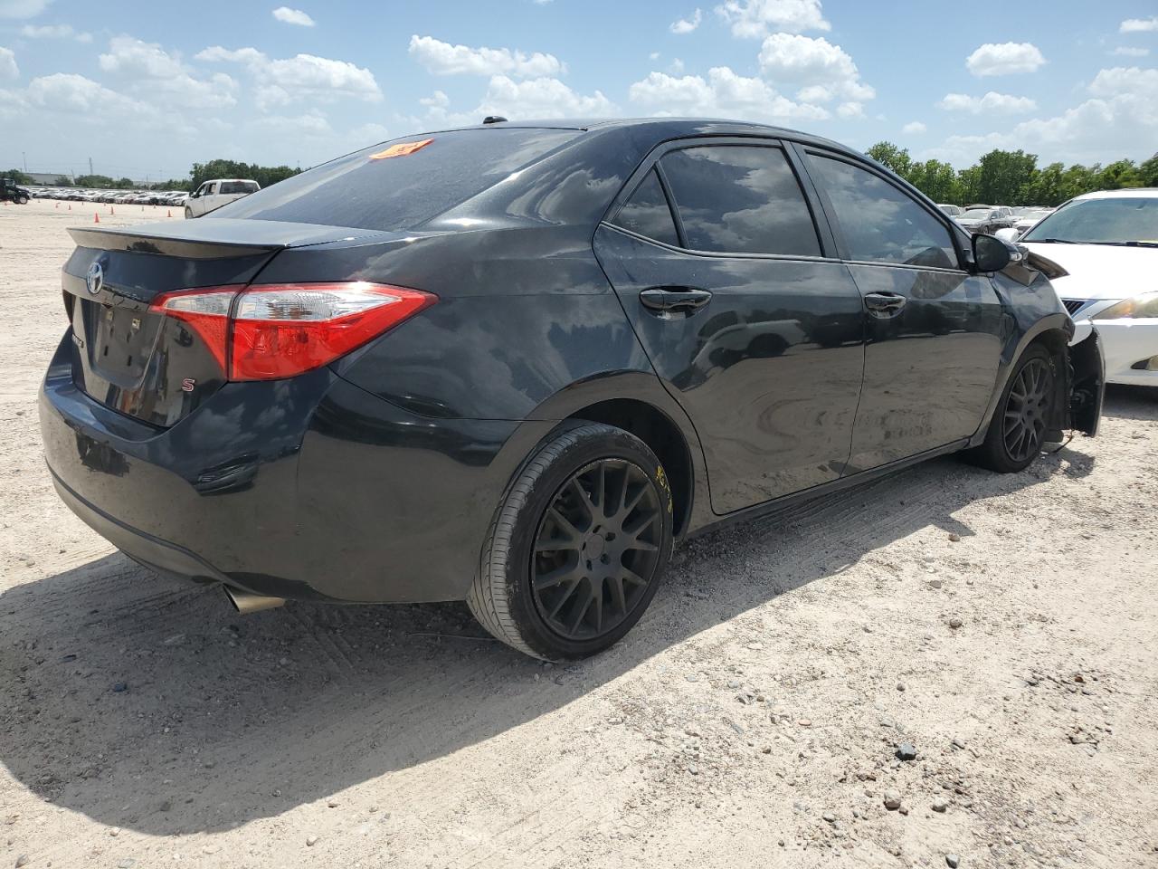 2015 Toyota Corolla L vin: 5YFBURHEXFP178580