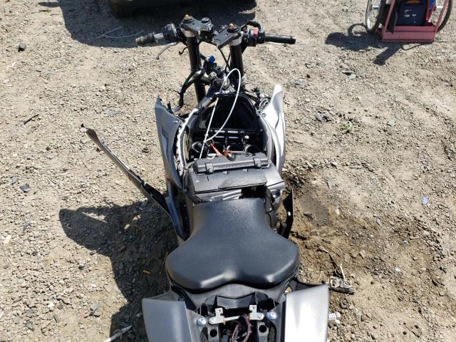 2019 YAMAHA YZFR6 JYARJ28EXKA004839