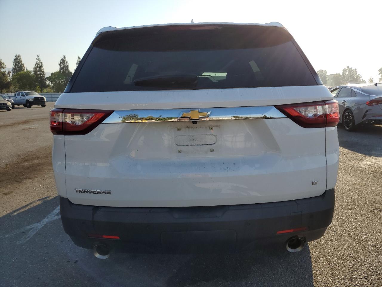 1GNERGKWXKJ124061 2019 Chevrolet Traverse Lt