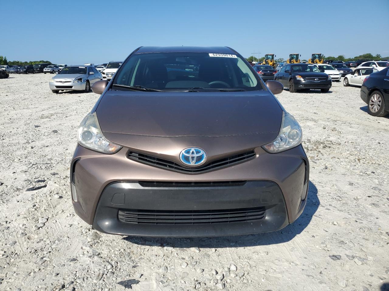 Lot #3317768068 2015 TOYOTA PRIUS V