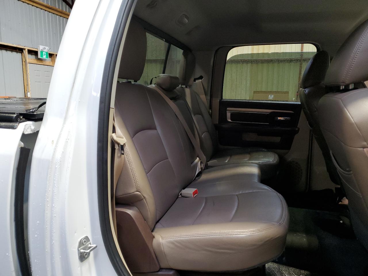 1C6RR7LM3GS238516 2016 Ram 1500 Slt