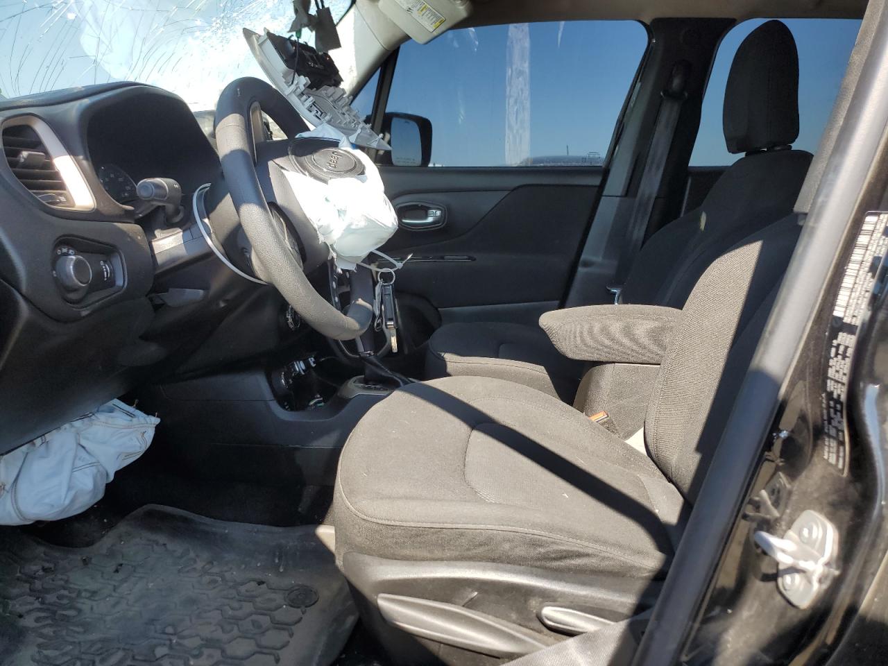 ZACCJBAT4FPB82464 2015 Jeep Renegade Sport