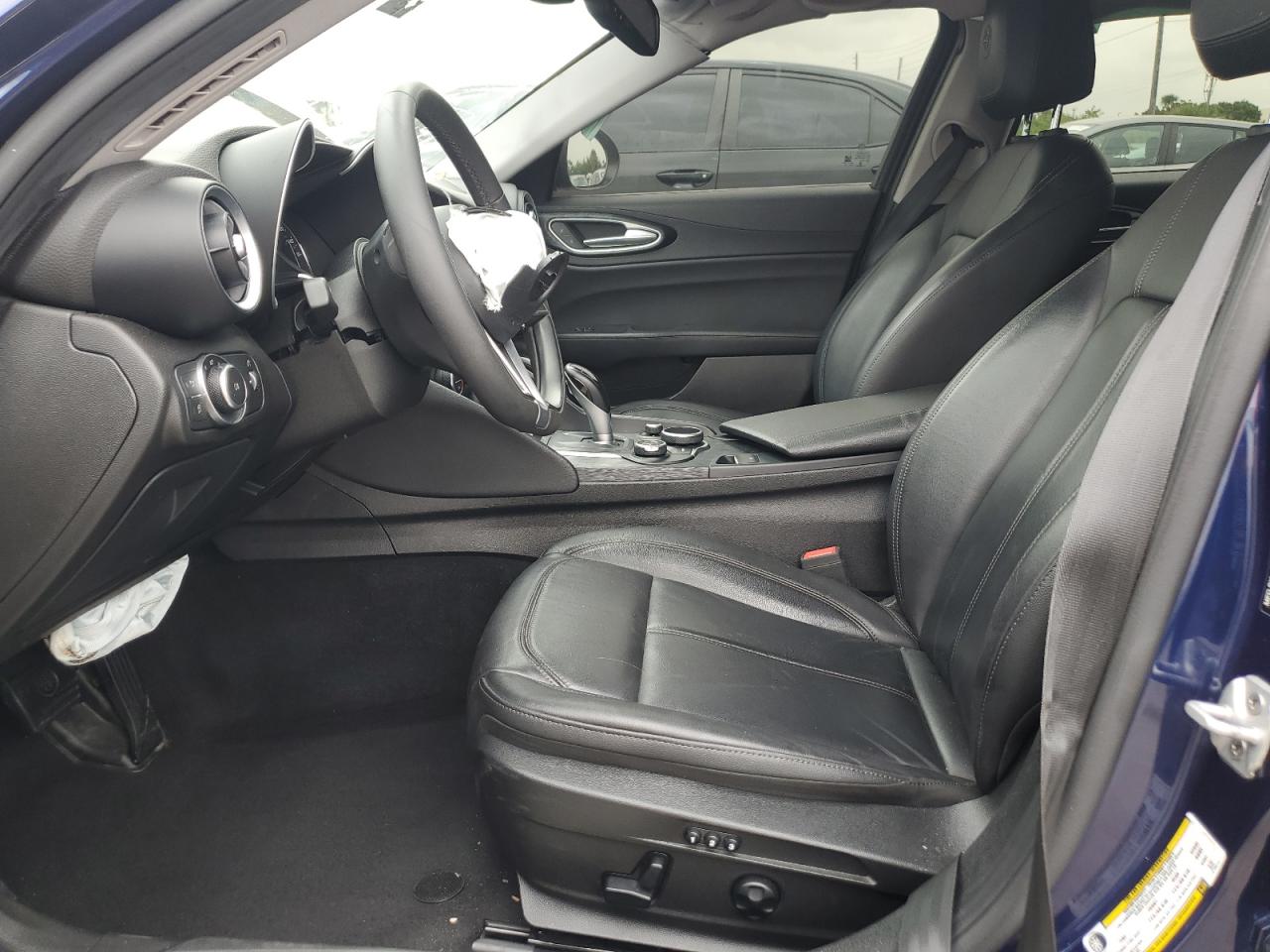 ZARFAMAN5K7616012 2019 Alfa Romeo Giulia