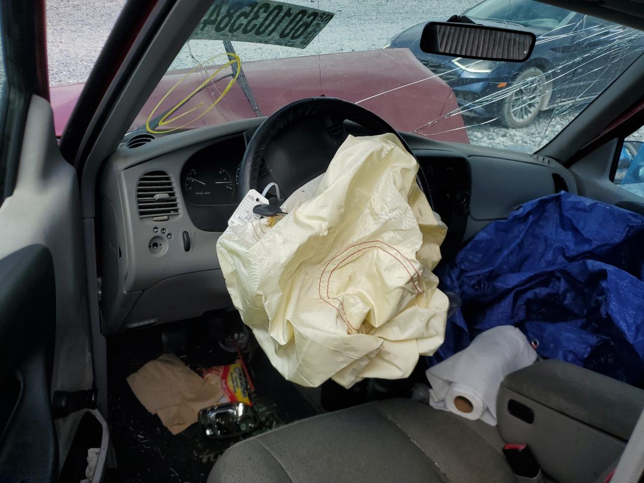 1FTYR10C2YTB28646 2000 Ford Ranger