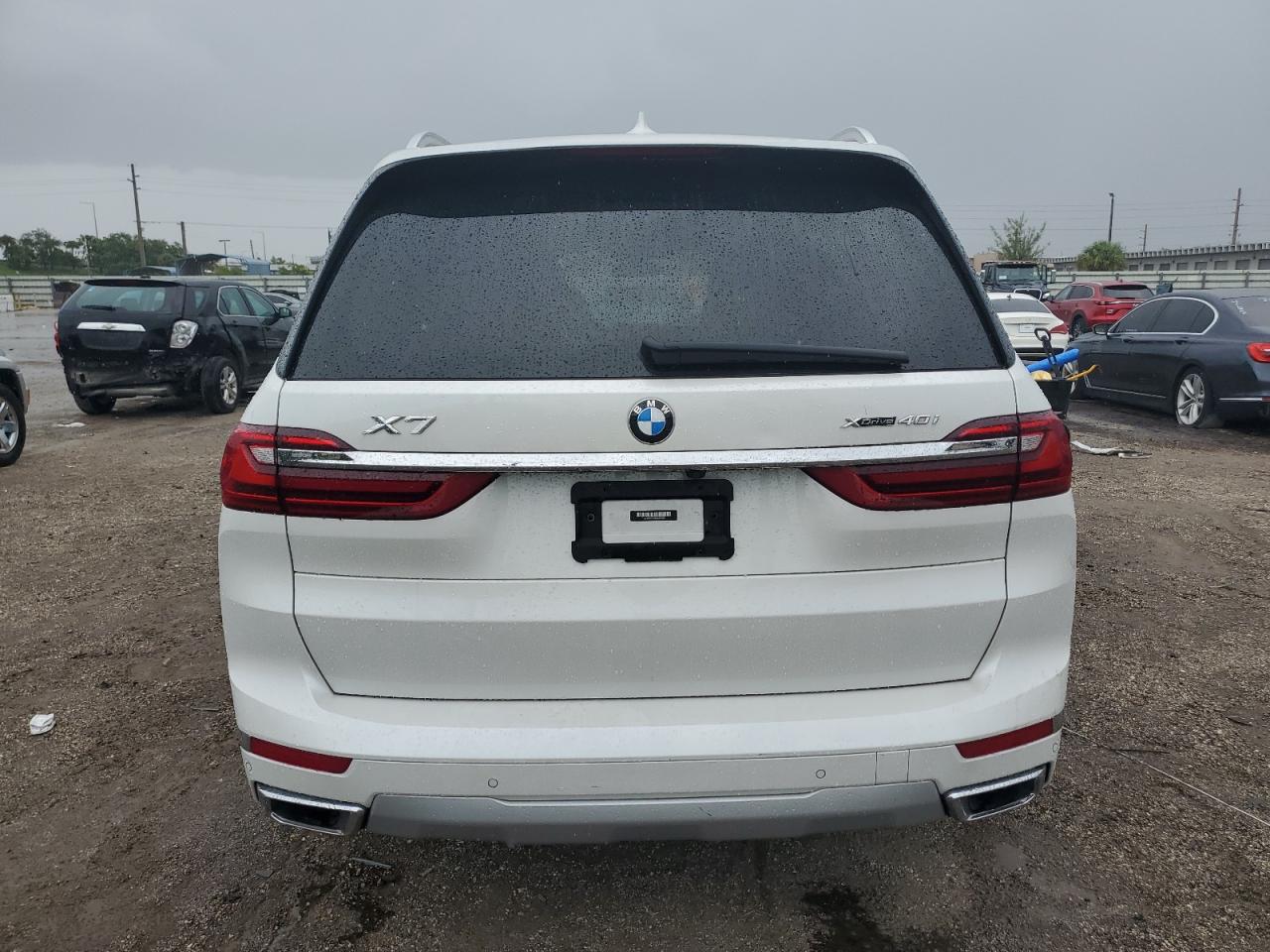 5UXCW2C03N9M70575 2022 BMW X7 xDrive40I