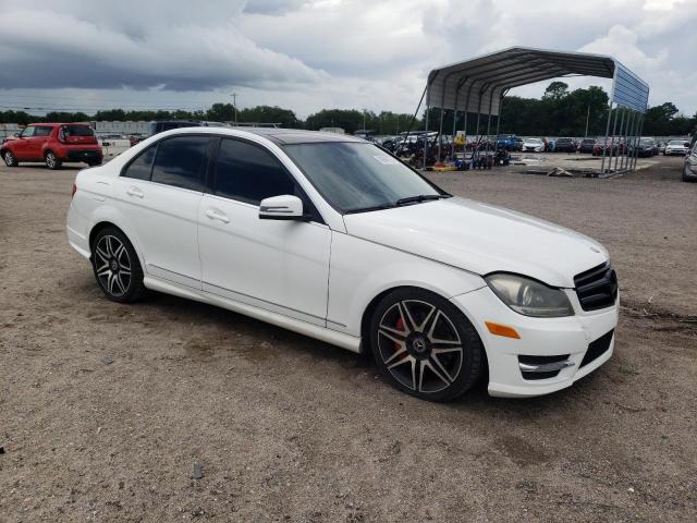 VIN WDDGF8AB5DR245850 2013 Mercedes-Benz C-Class, 3... no.4