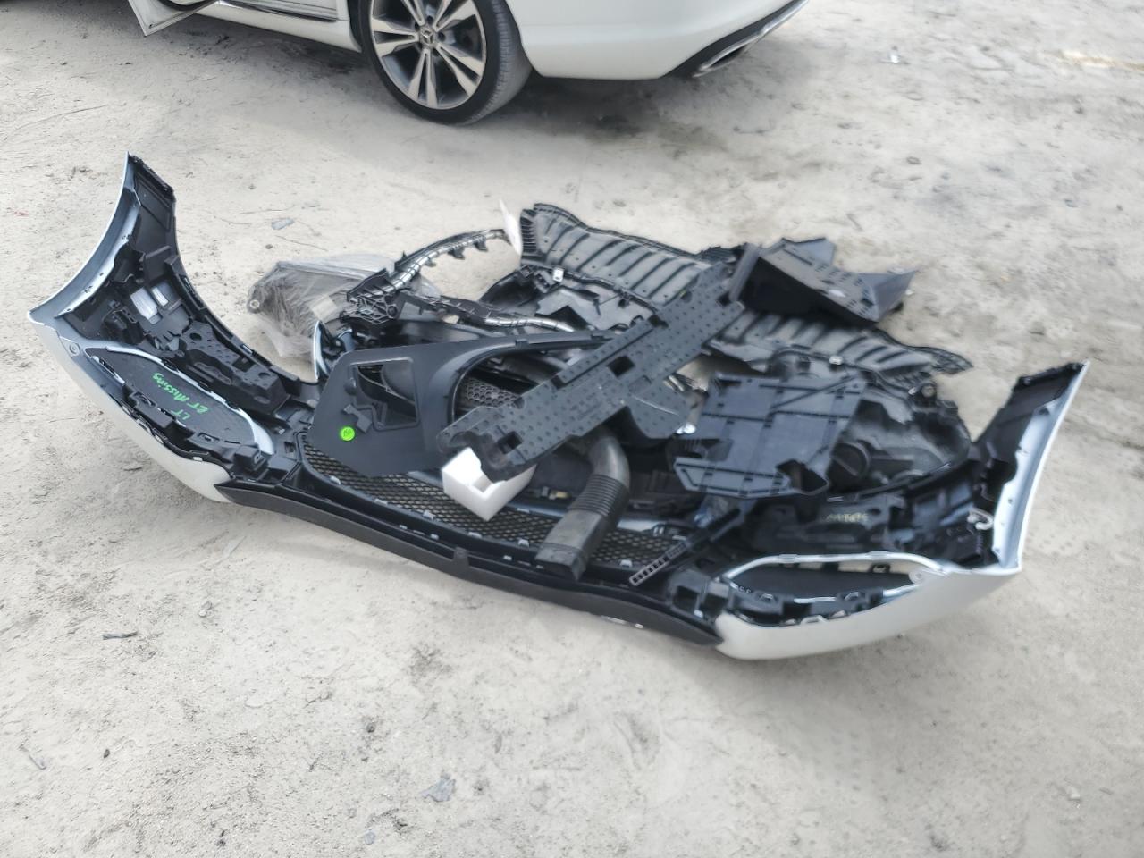 55SWF4JB2HU218257 2017 Mercedes-Benz C 300