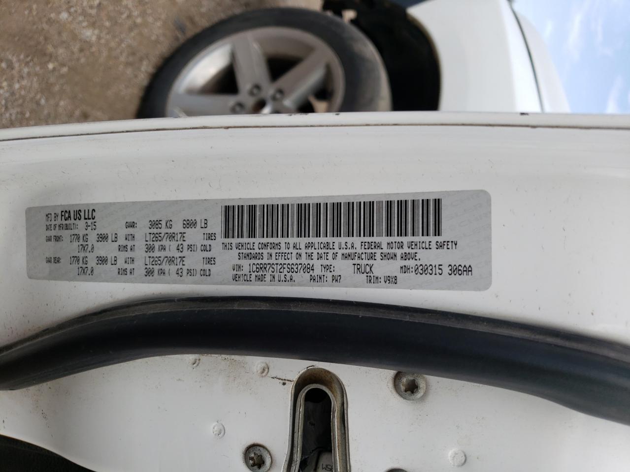 1C6RR7ST2FS637084 2015 Ram 1500 St